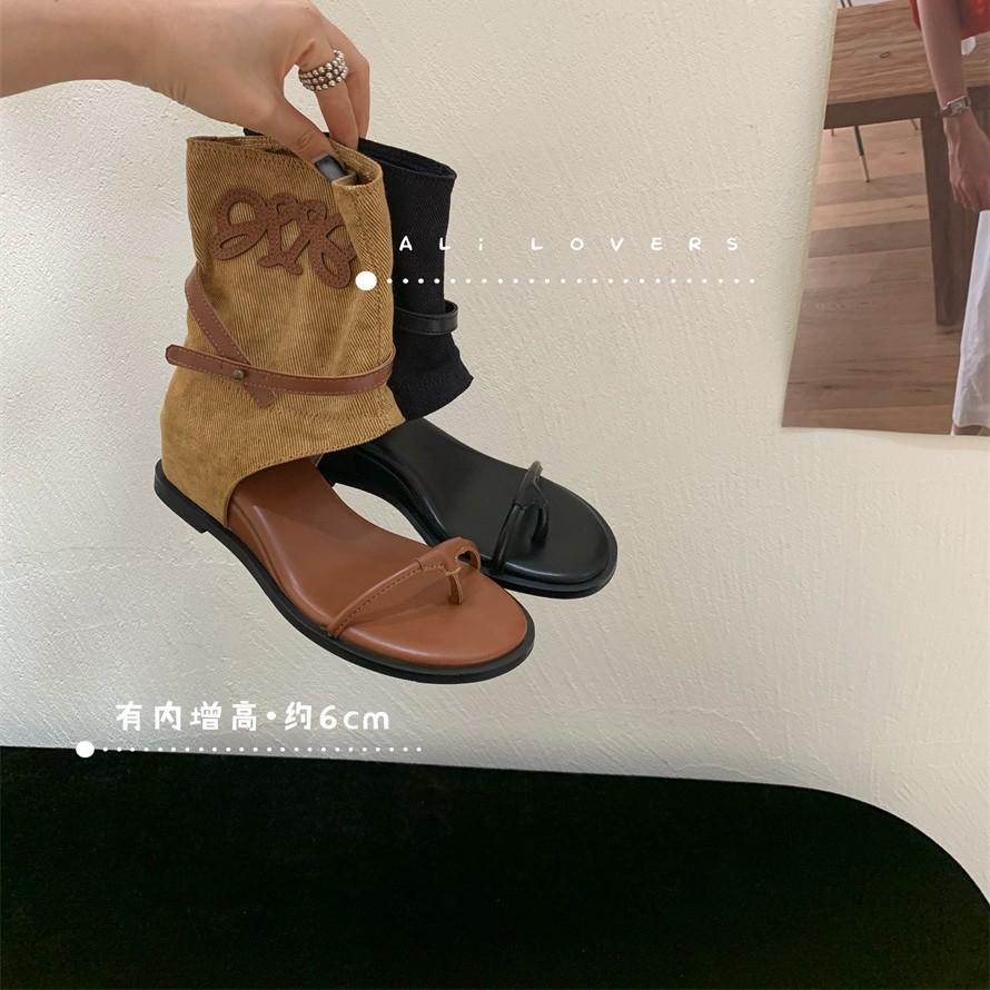 Лето 2025 новые шлепанцы крутые ботинки женские ретро западные ковбойские сапоги сапоги для брюк римские крутые ботинки ботинки на платформе