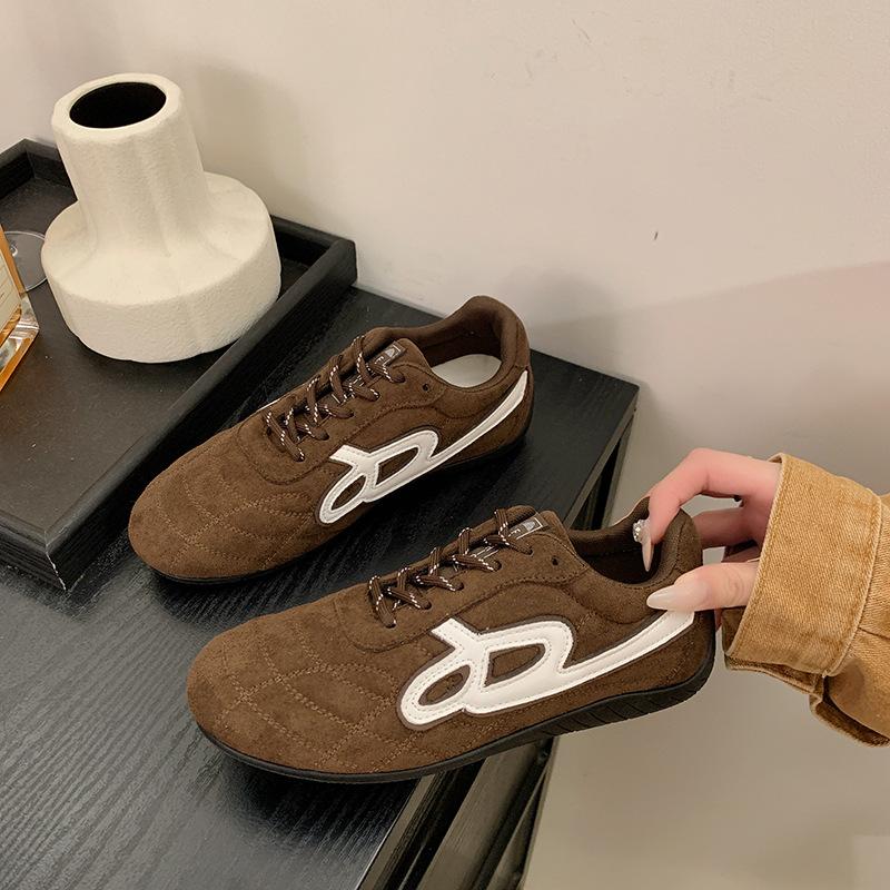 Те же супер огненные кроссовки женские 2025 лето и осень новые уличные спортивные и повседневные туфли на мягкой подошве кроссовки для тренировок Форреста Гампа