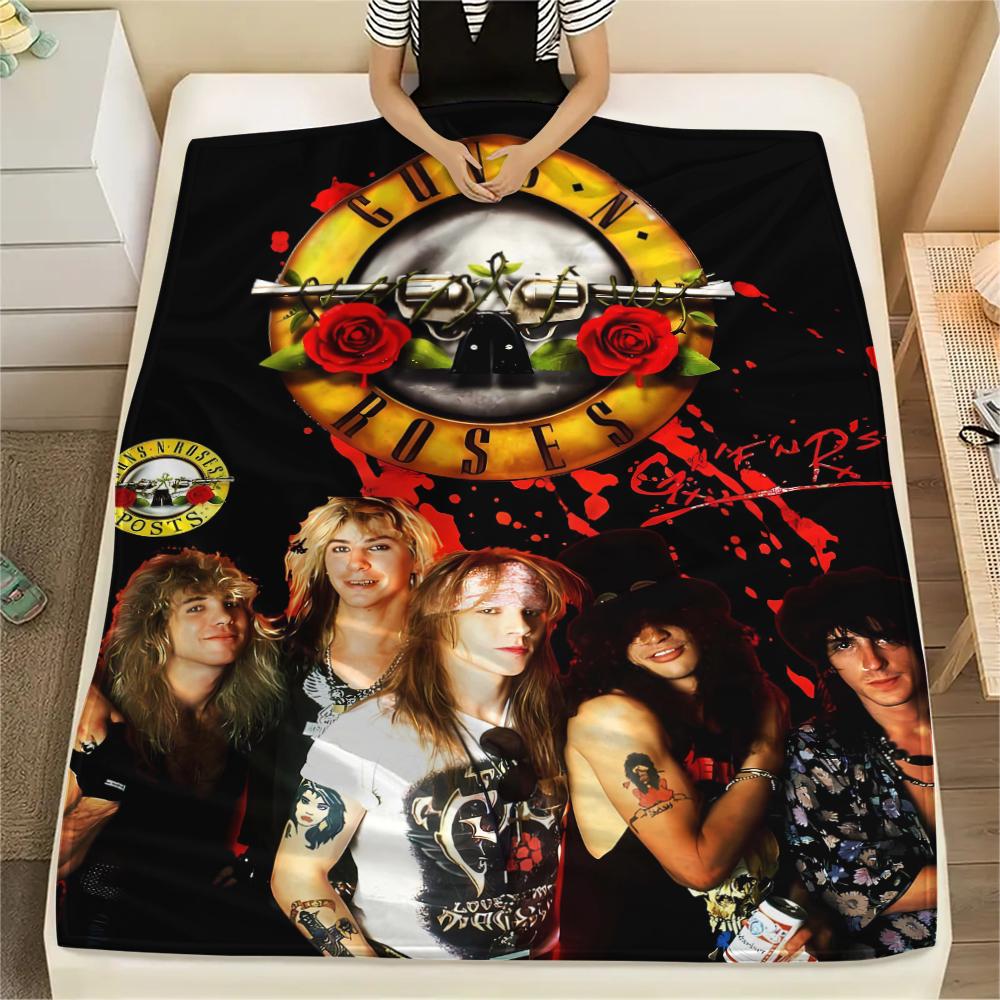 1 шт. Фланелевое одеяло с принтом Guns&Roses, Высокое качество, Удобное для всех сезонов, Декор для дома, Тепло и уют, Идеально для подарков