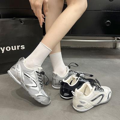 Звезда с теми же новыми 2025 парижскими однотонными полыми туфлями Forrest Gump лето досуг спорт папины кроссовки женские прилив