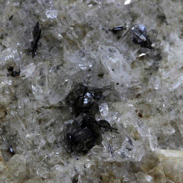 Pierres et Minéraux. Brookite. 806.0 ct. Jarrier, Maurienne, Savoie, France.