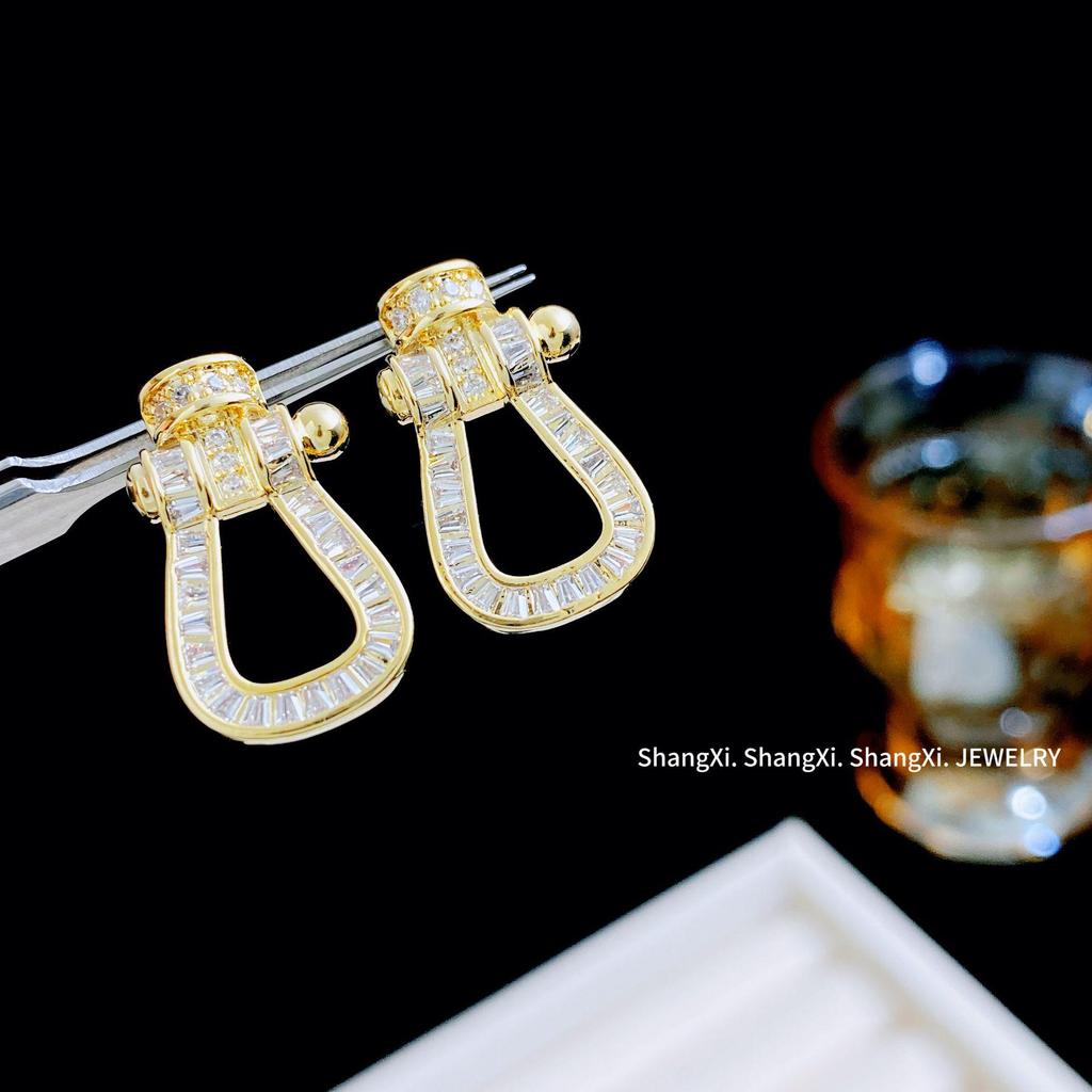 Luxury Zircon Horseshoe Buckle Earrings for Women, s925 Silver, Fashionable & Versatile for Elegant Style