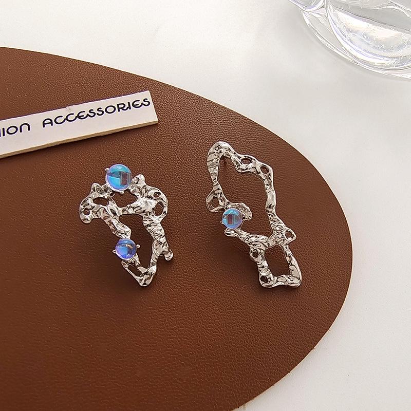 Серьги S925 Серебряная игла Ретро Неправильной формы Синее сердце - Высококлассные, Модные Контрастный цвет Заявление