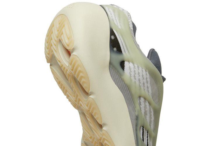 Мужские кроссовки adidas Yeezy 700 V3 Fade Salt Fade Salt/Fade Salt/Fade Salt