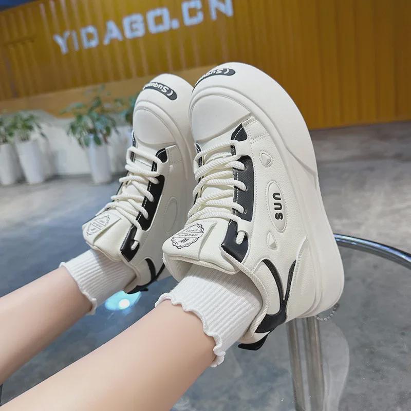 Женские высокие кроссовки на осень 2025 года: Трендовый универсальный белый спортивный повседневный