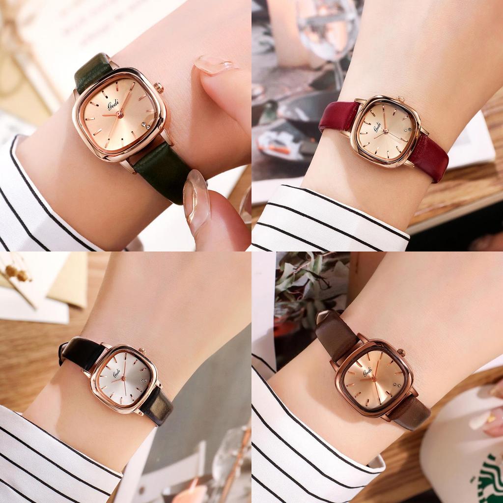 Minimalist Womens Watch With Leather Strap For Casual Office Wear