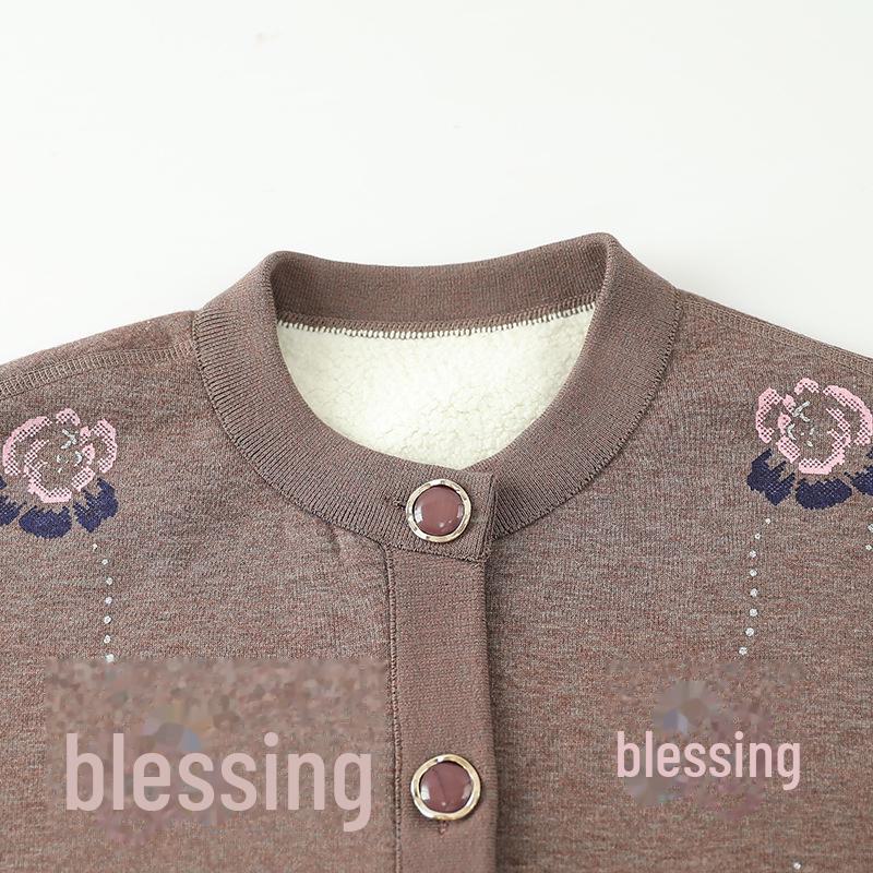 Вязаный кардиган «бабушка» осень/зима 2024 года для женщин среднего и пожилого возраста, а также теплый бархатный свитер-пальто.