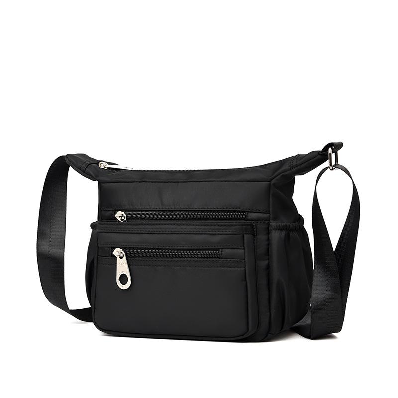 Autumn and Winter Women's Small Bags, Commuting Leisure Versatile Sports Travel Shoulder Bag 2025 New Korean Version Messenger Bag