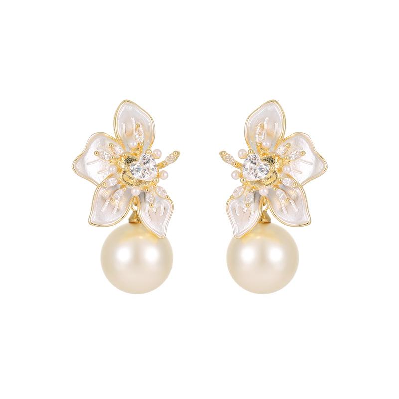 Нежные серьги-бабочки в гонконгском стиле с жемчугом, трехмерные цветы, изысканные серьги, темперамент, легкие, роскошные, высококачественные украшения для ушей