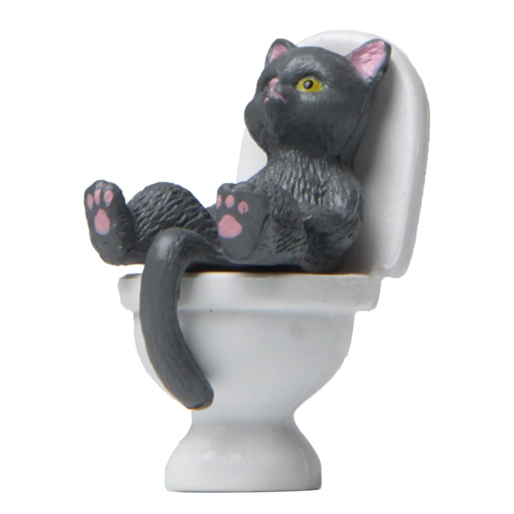 Resin Cat On Toilet Landscaping Ornaments Cartoon Animal Figurine for Home Decorations Desktop Mini Garden Accessories