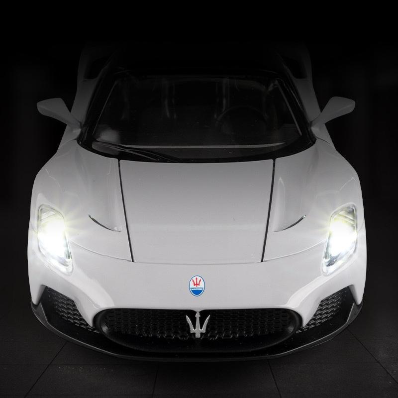 1/24 Maserati MC20 Cabrio Alloy Racing Car Model Diecast Metal Sports Car Vehicle Model Simulation Sound and Light Kids Toy Gift