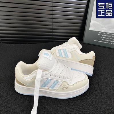 Нишевый дизайн милые туфли-хлебушки женские 2025 новые студенческие повседневные оригинальные модные трендовые корейская версия универсальные белые туфли