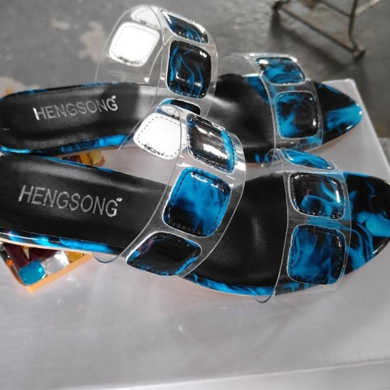 Мода Мода Женская обувь Лето Новые стили Толстые каблуки Высокие каблуки Противоскользящие Удобные тапочки Простые Легкие женские сандалии