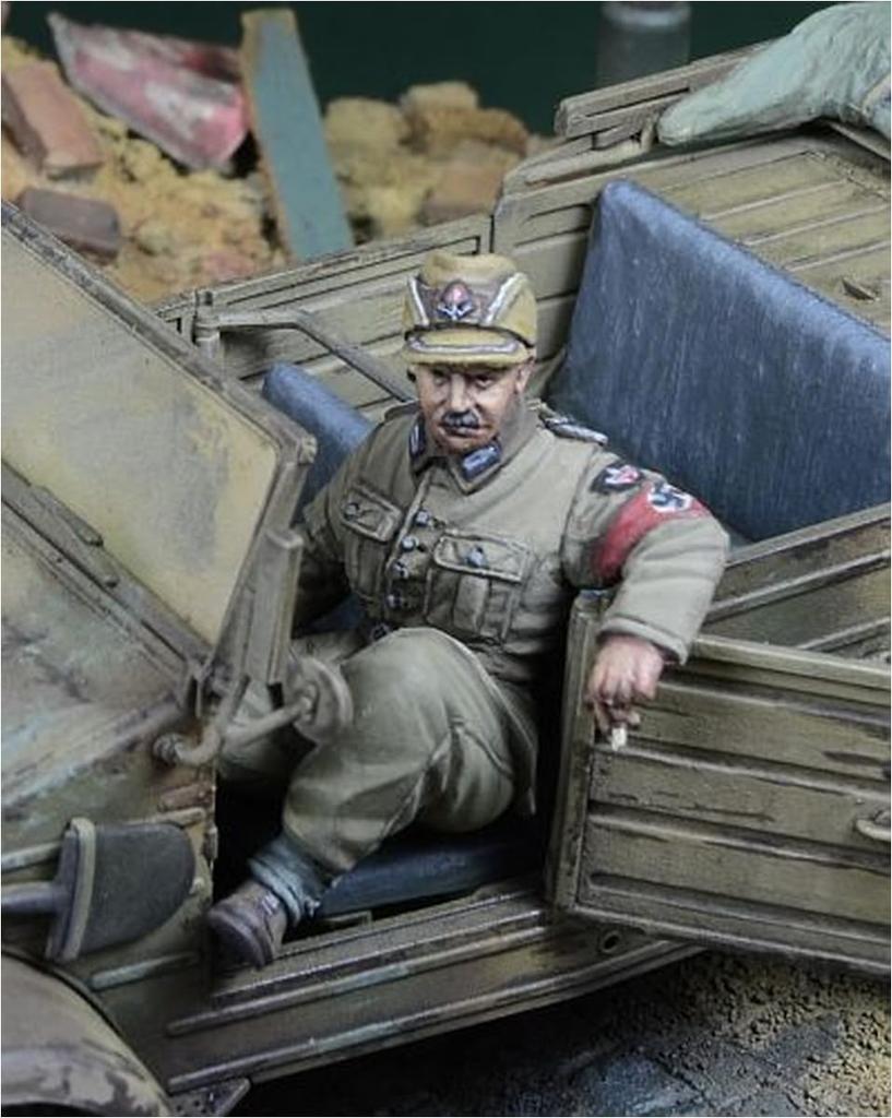 Миниатюрный немецкий RAD на Kubelwagen из смолы DD35236 D-Day 1/35 1939-1945