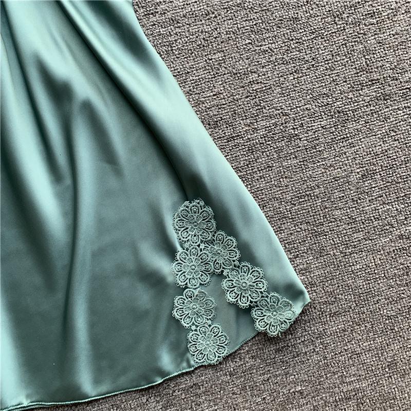 Женская ночная сорочка-мини из полиэстера с кружевной отделкой