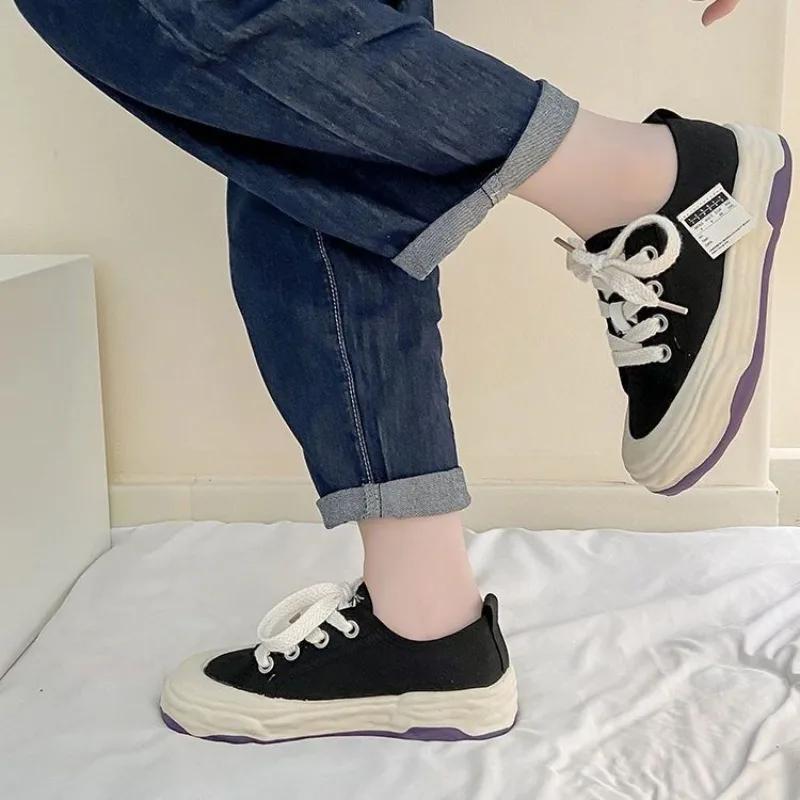 Холщовые плоские черные женские туфли с белыми шнурками, с акционной ценой, горячие повседневные городские туфли, новое поступление 2024 года, корейские