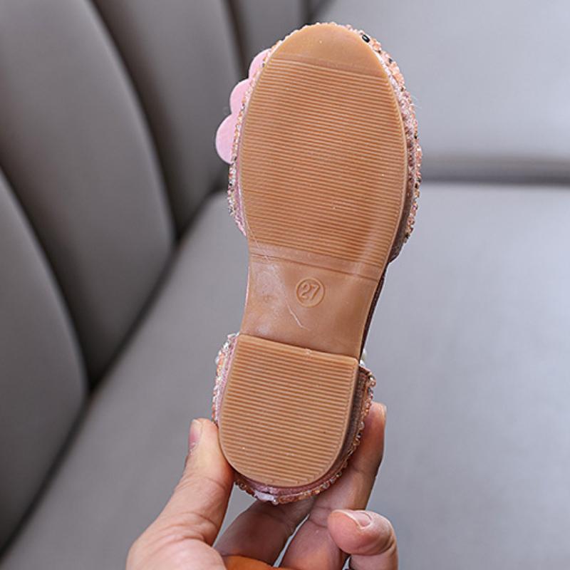 Весенне-осенние новые сандалии для девочек, туфли принцессы со стразами, кожаные туфли, обувь для танцевальных выступлений