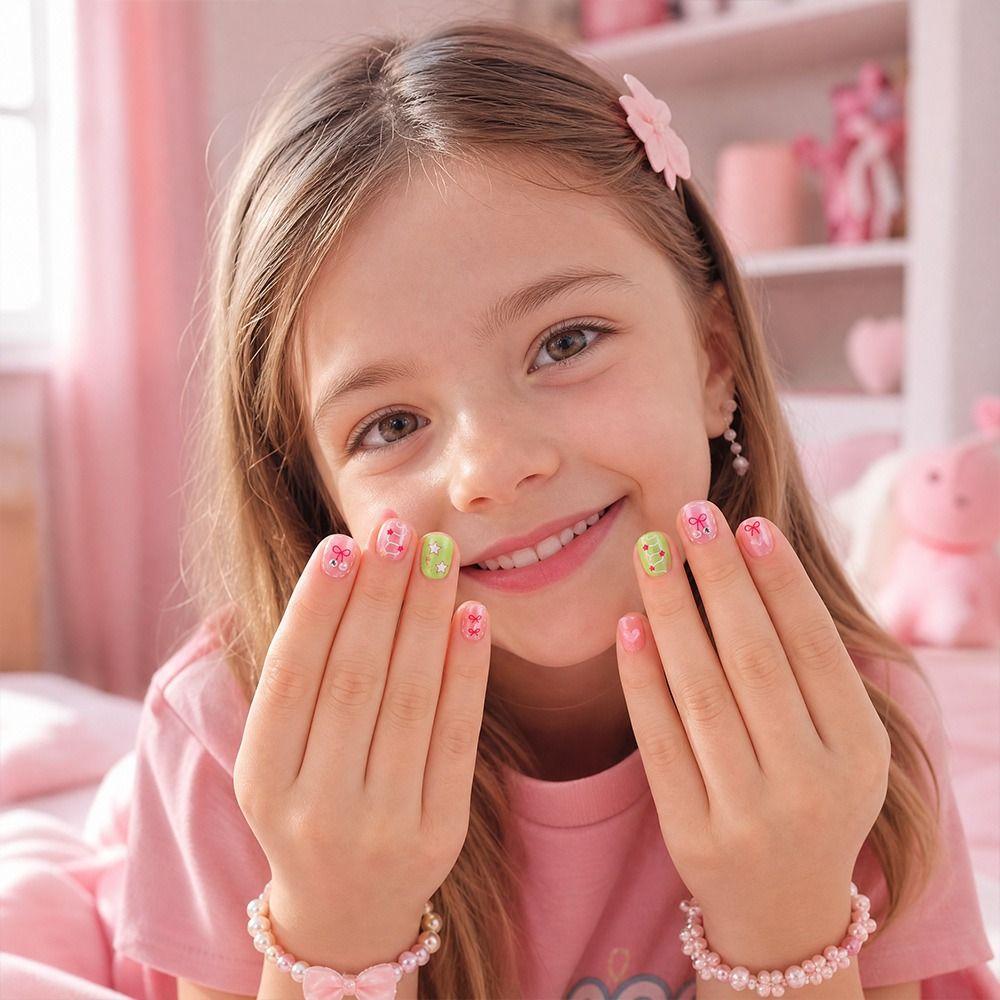 Cat's Eye Press On Nails Short Nail Tips New Nail Stickers Children Wearing