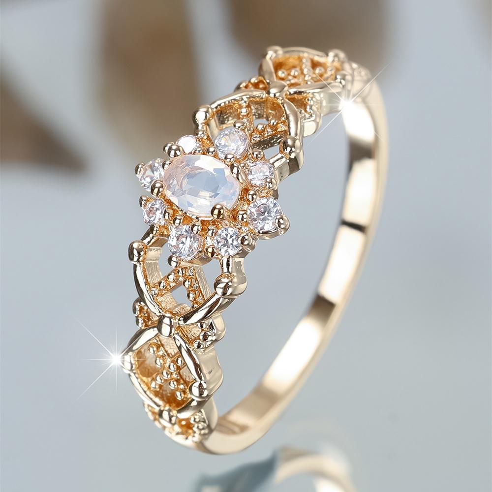Delicate Gold Color Hollow Beautiful Flower White Zircon Rings for Women Fashion Jewelry