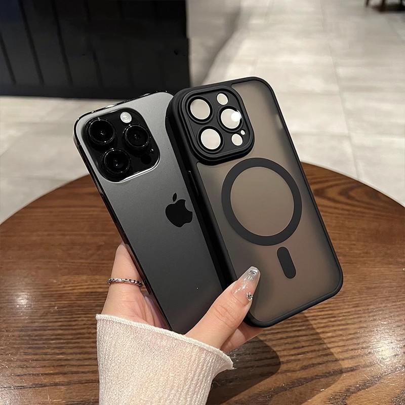 Магнитный Матовый Полупрозрачный Чехол для iPhone 17 Air 16 15 14 13 12 11 Pro Max Plus для Magsafe Беспроводной Зарядки Ударопрочный Чехол
