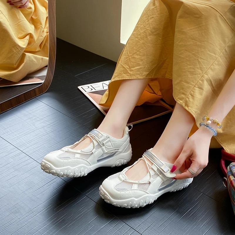 Модные спортивные сандалии Мэри Джейн Женские Летние Мягкая Подошва Противоскользящие 2025 Новые Перфорированные Дышащие Толстый Каблук Застежка-липучка