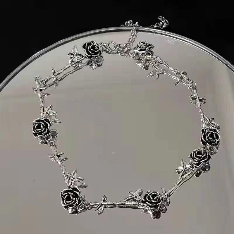 Men's Hip-Hop M Pendant Necklace: Trendy Cuban Chain In Titanium Steel, Stylish and Minimalist Design.