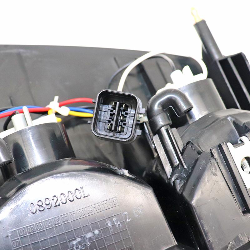 original Left / Right Combination Taillight Assembly 4133300-P00 4133400-P00 for Great Wall Wingle high quality