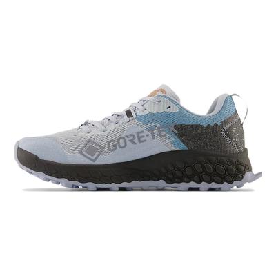 Женские кроссовки Fresh Foam X Hierro v7 GORE-TEX Starlight Blacktop серые светло-арктически-серые WTHIER7A