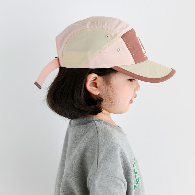 Быстросохнущая кепка с цветовыми блоками Детская солнцезащитная бейсболка Весенне-летняя новая модель для мальчиков и девочек Детская повседневная шляпа Солнечная шляпа