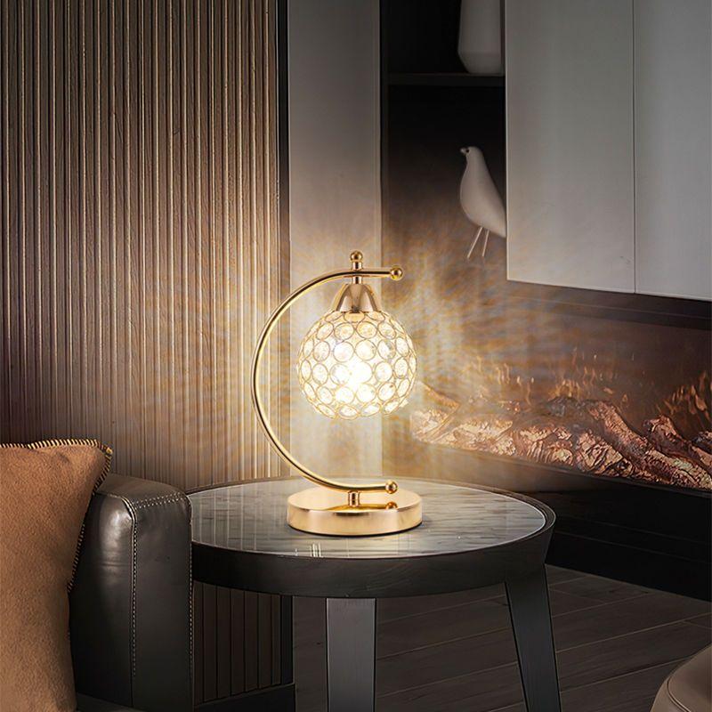 Простая современная настольная лампа для гостиной, спальни, прикроватная тумбочка, теплое и романтическое украшение, хрустальная настольная лампа, ночник