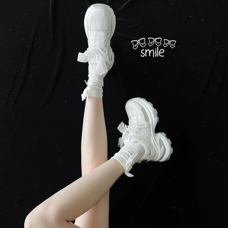 2025 новые шнурки, уменьшающие возраст, универсальные папины кроссовки, подошвы-полумесяцы, внутренняя высота, шнуровка, жемчуг, спортивная и повседневная обувь для женщин