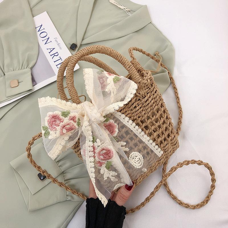 Yogodlns Соломенная сумка с цветочной вышивкой и бантом, тканая полая сумка-ведро на плечо, праздничная пляжная сумка, летняя сумка через плечо, сумка