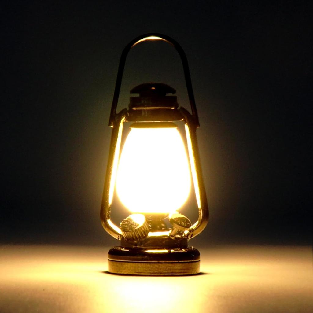 1:12 Scale Dollhouse Miniature LED Oil Lamp Lantern