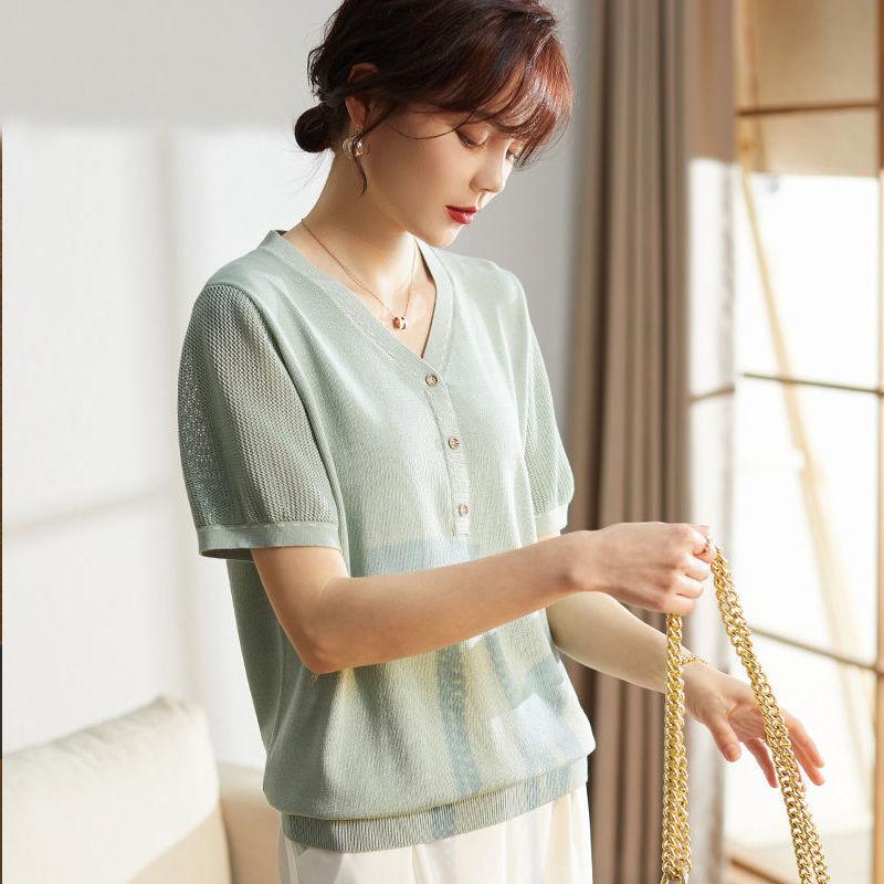 Women's Knitted T-shirt Mom's Summer Outfit Ice Silk Stylish Short Sleeve Summer New V-neck Knitted Top
