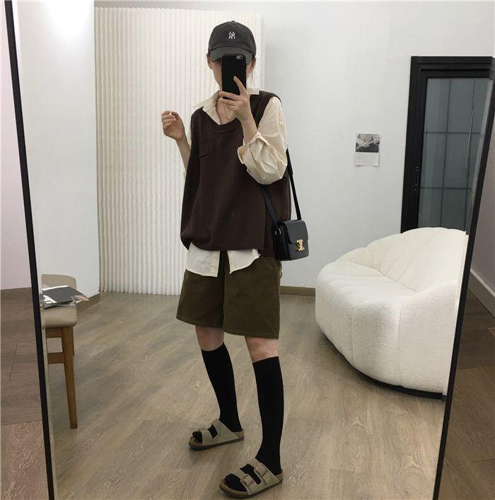 Вельветовые шорты А-силуэта в ретро-стиле с высокой талией - Женские осенние и зимние повседневные шорты с широкими штанинами, расклешенные от колена.