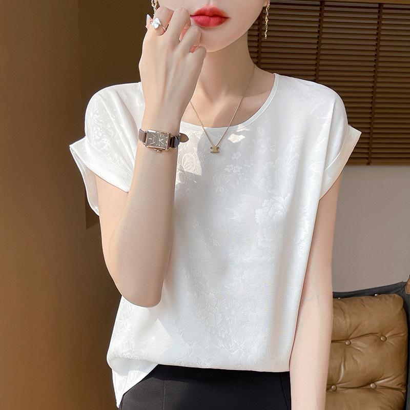 Топ из атласного жаккарда с круглым вырезом и рукавами-крылышками – Женская коллекция Весна/Лето 2025