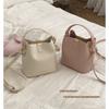 Korean Version of Fashion Portable Small Bag Women's 2025 New Simple Bucket Bag Versatile Shoulder Messenger Bag One Piece Delivery