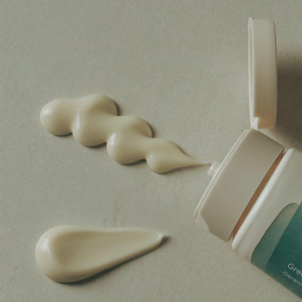 Frudia Ре:proust Essential Blending гель для душа #Зеленость 200мл