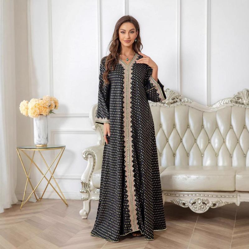 Женское весеннее бронзирующее простое кружевное облегающее платье