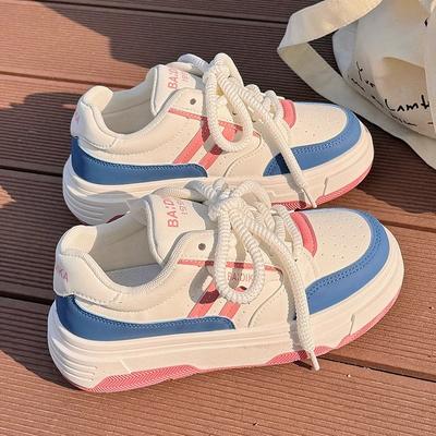 2024 Осенние женские кроссовки на платформе, спортивная обувь, женская плоская повседневная обувь, дышащая теннисная обувь на шнуровке, белая вулканизированная обувь для женщин