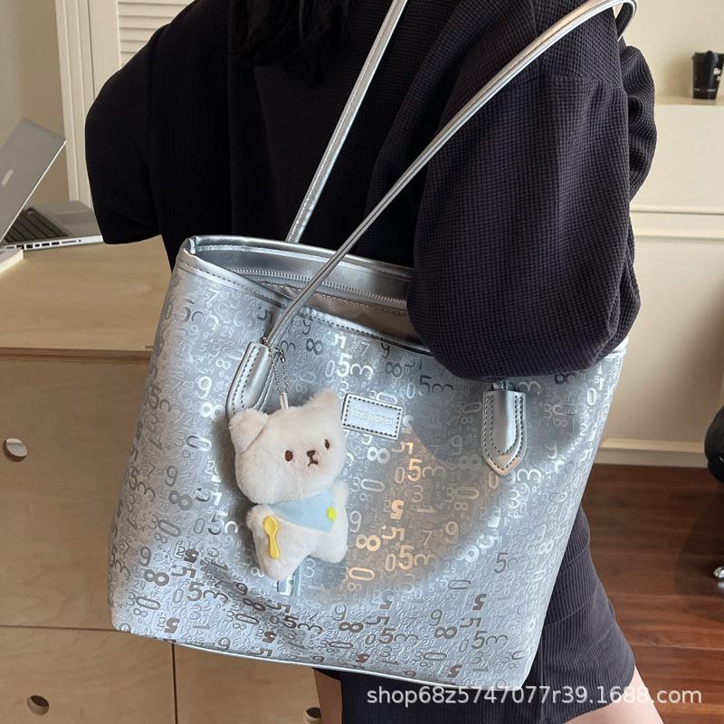2025 New Large-capacity High-fashion Versatile Handbag Shoulder Bag Casual Trend Student Commuting Tote Bag for Women