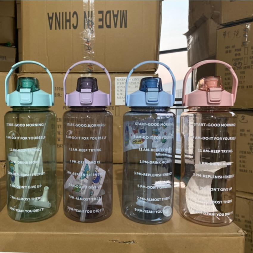 Бутылка для воды на 2 л с отметкой времени, многоразовая бутылка для воды для занятий спортом на открытом воздухе, соломинка, портативный пластиковый стаканчик, большая вместимость
