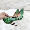 Модные туфли из лакированной кожи с зеленым узором на высоком каблуке, универсальная женская обувь для платьев и юбок.