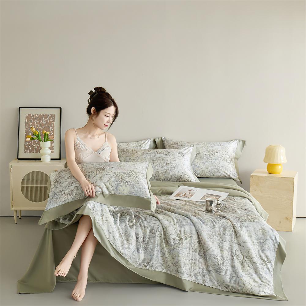 Mei Yun Ge washed silk digital printed corner style summer quilt