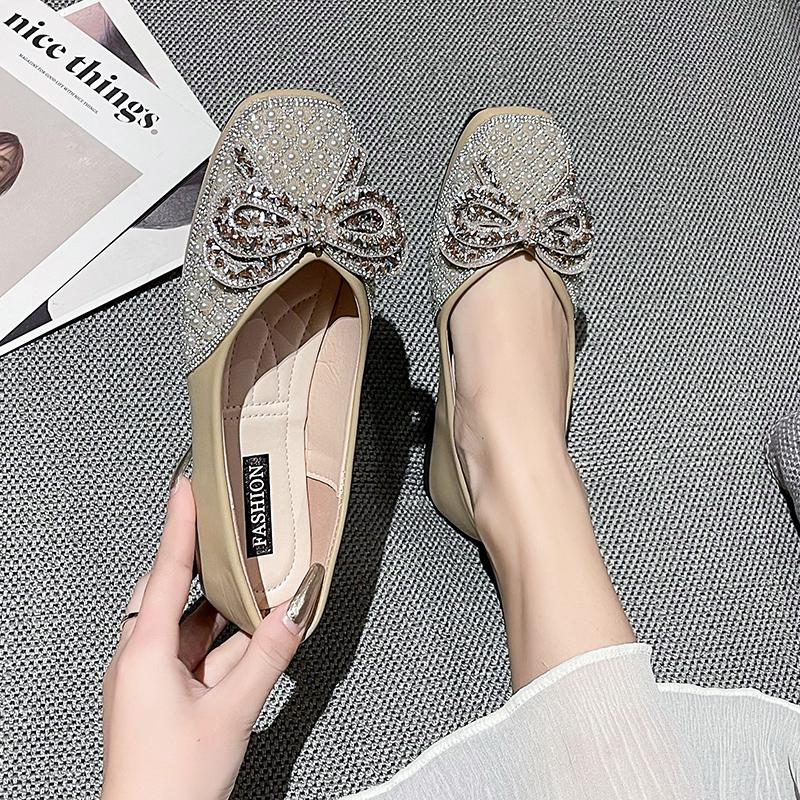 Модные женские туфли на плоской подошве, осенние, новые, квадратные, с неглубоким горлом, со стразами, с бабочкой, противоскользящие, износостойкие, с низким верхом