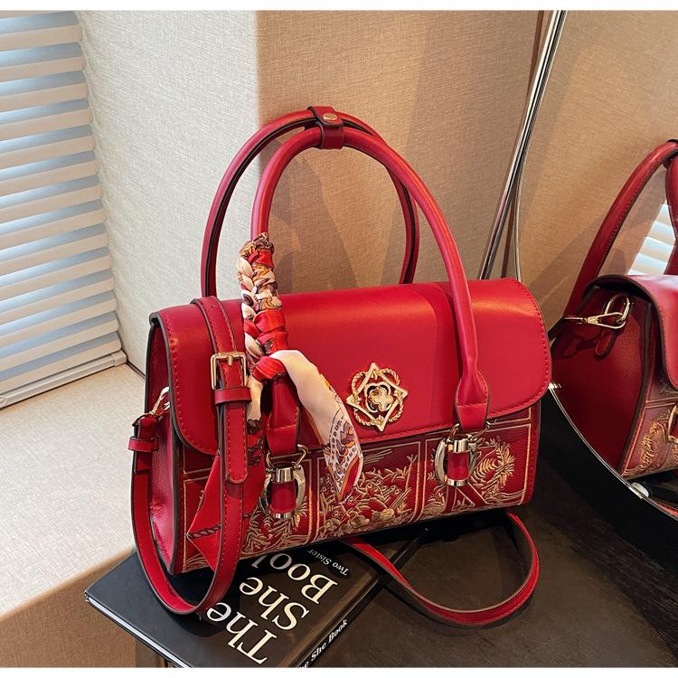 Большая вместительная женская сумка с вышивкой в китайском стиле, новая китайская свадебная банкетная сумка, повседневная сумка из искусственной кожи с магнитной пряжкой