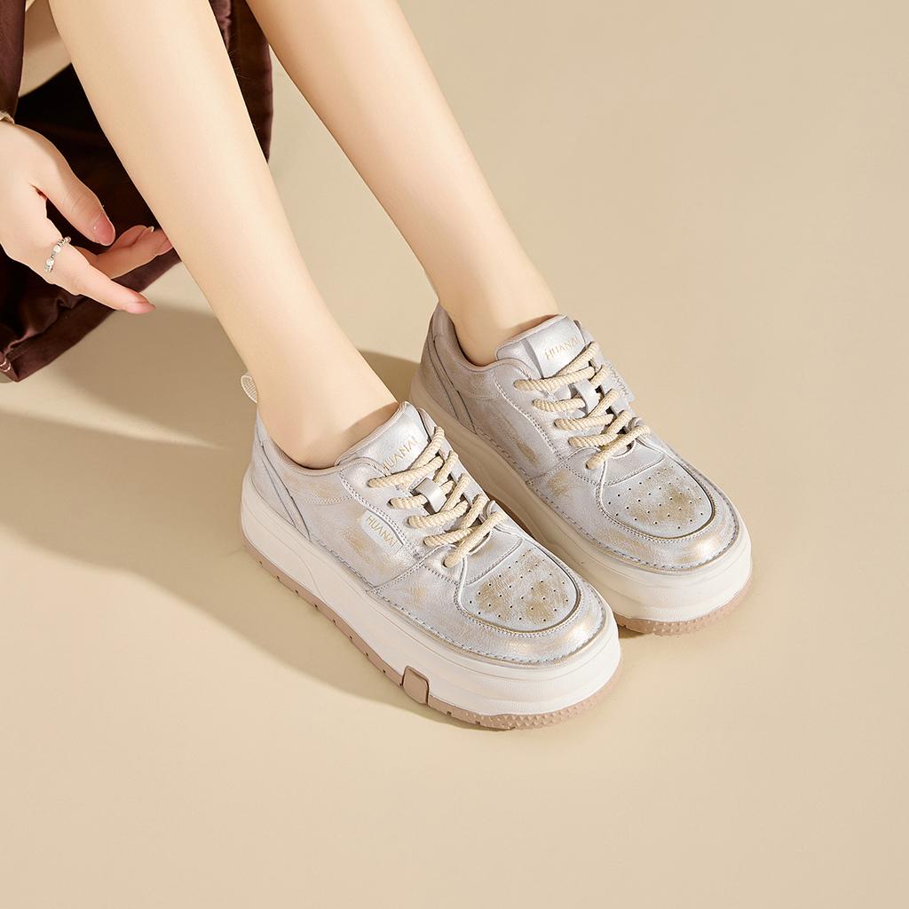Thick Soled White Shoes for Women - Spring 2025 Korean Version, Versatile Height Increasing, Student Flat, Comfortable Casual Board Shoes