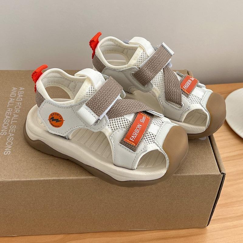 Новые летние закрытые сандалии для мальчиков - Спортивная пляжная обувь с вырезами и дышащей сеткой для повседневной носки