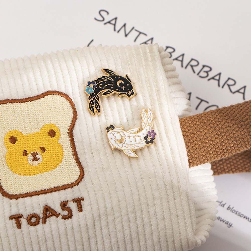 Брошь Рыбка удачи на лацкане Ювелирные изделия Аксессуары Брошь на лацкане Броши с рыбками кои Эмалевая булавка Броши