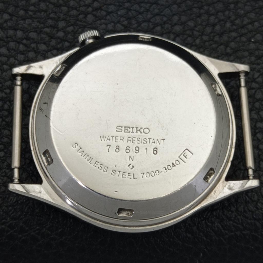 VINTAGE SEIKO 5 AUTOMATIC 7009A JAPAN MENS WHITE COLOR DIAL WATCH A701416-5 R206b-a701416